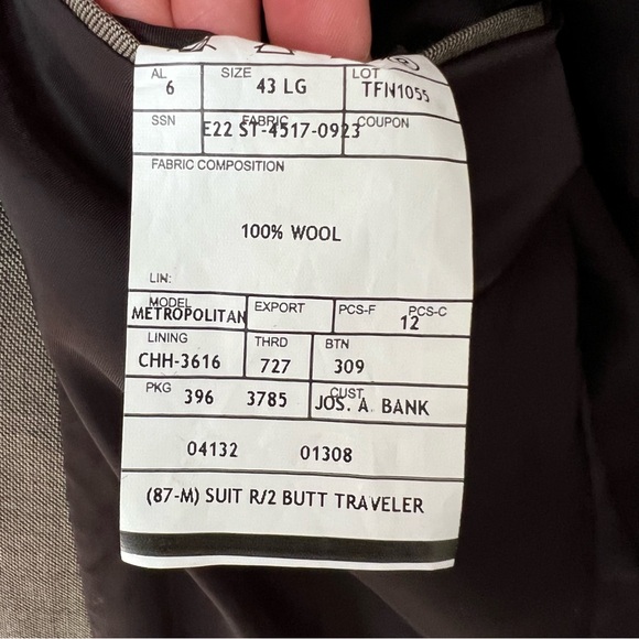 Jos A. Bank suit. Light brown. 43 long. - Picture 4 of 5